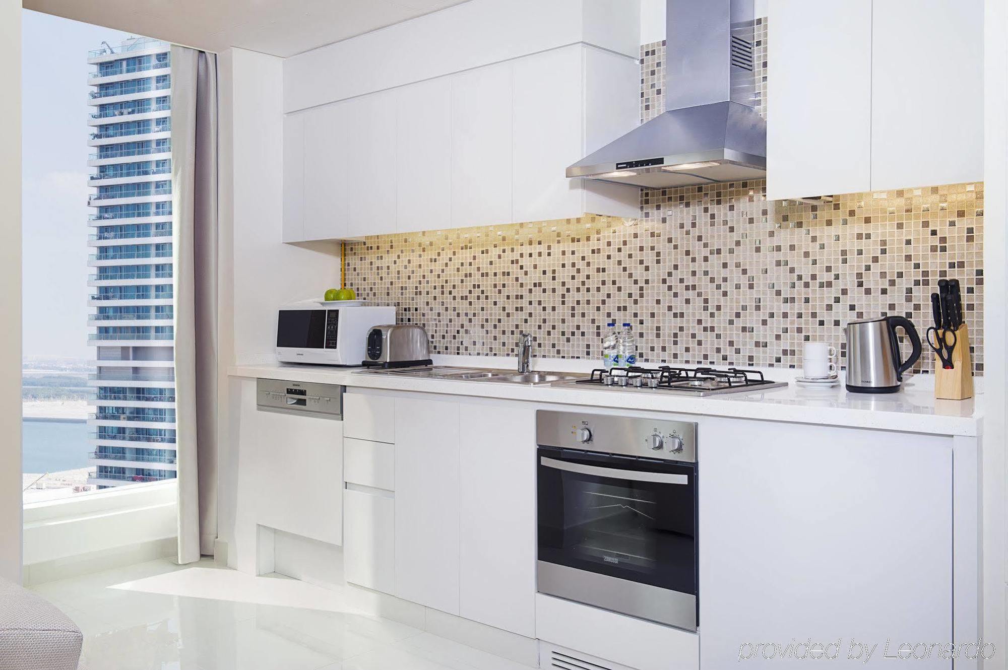 Damac Maison The Vogue Dubai Exterior foto A modern kitchen