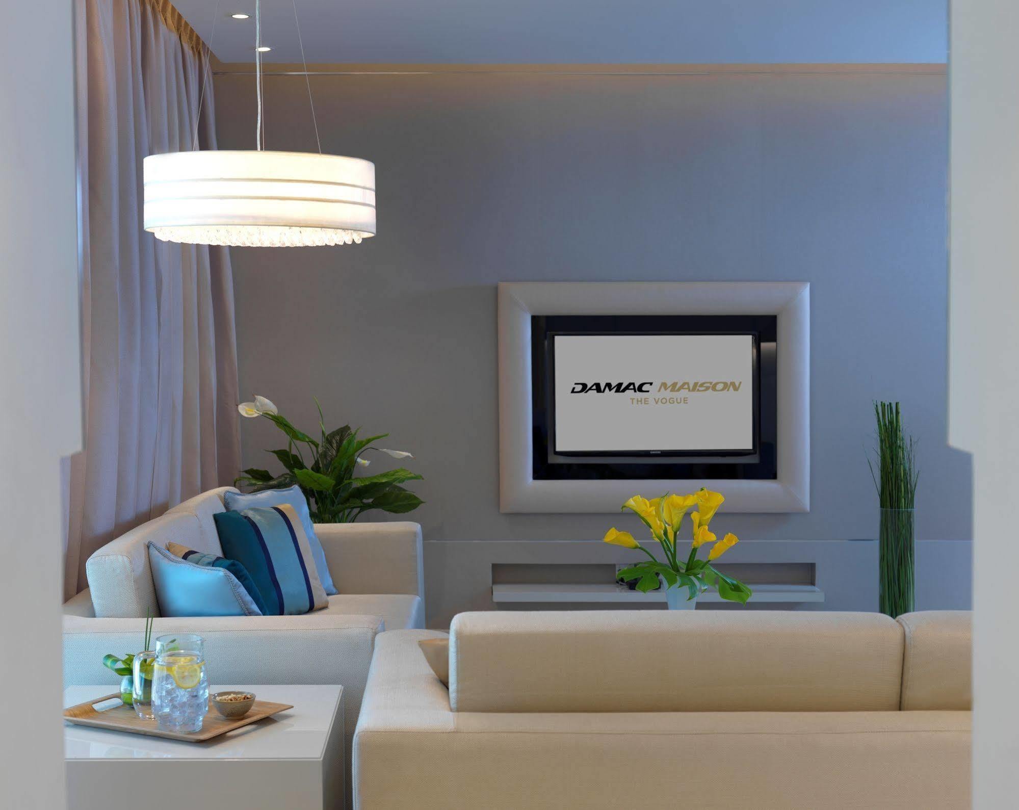 Damac Maison The Vogue Dubai Exterior foto A living room at the hotel