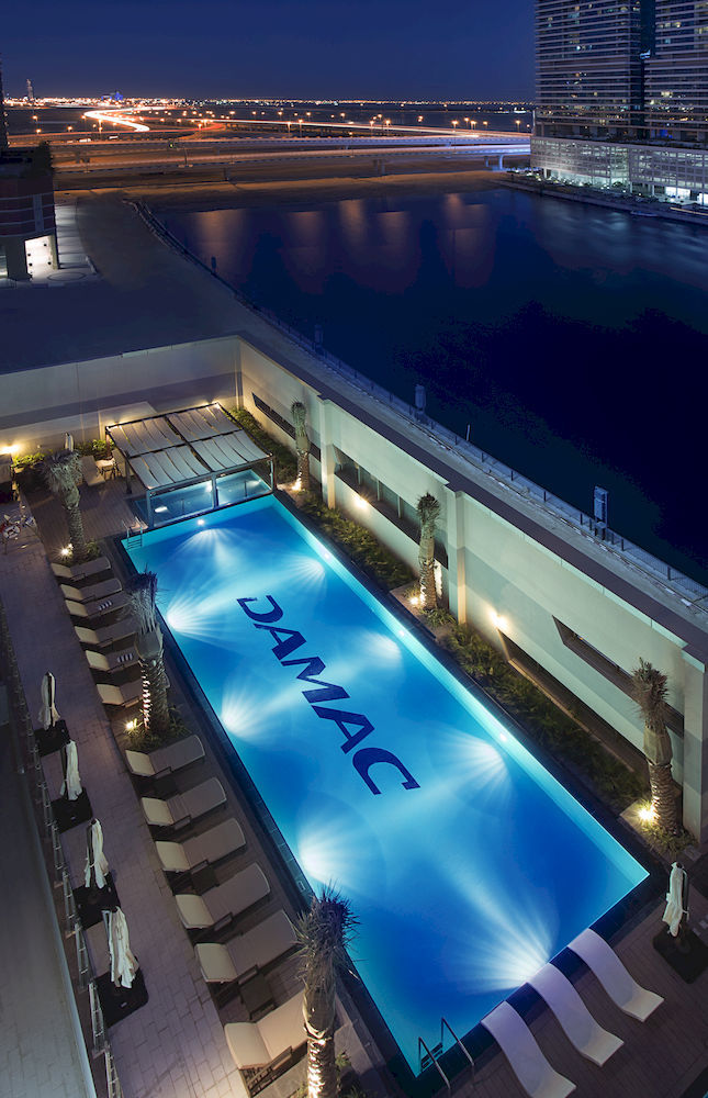 Damac Maison The Vogue Dubai Exterior foto DAMAC Pool